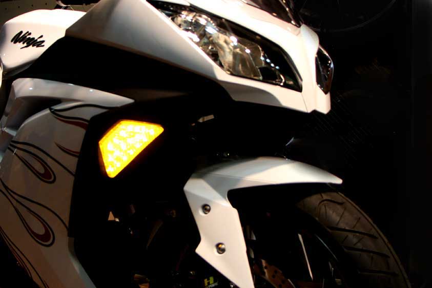 Ninja250(2013〜2016)用LEDフロントウィンカー！